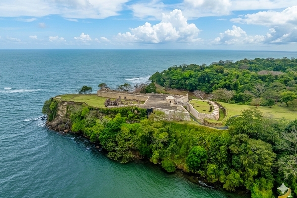 Fort San Lorenzo Gemini ADJ CR_600x400